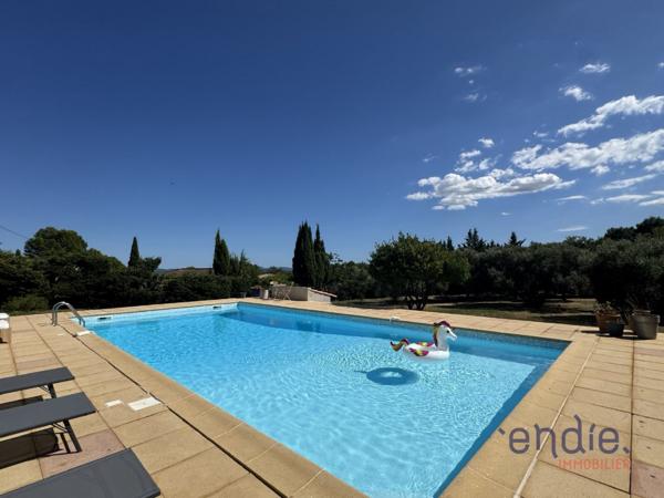 LORGUES proche centre villa rénovée sur 4651 m² et piscine