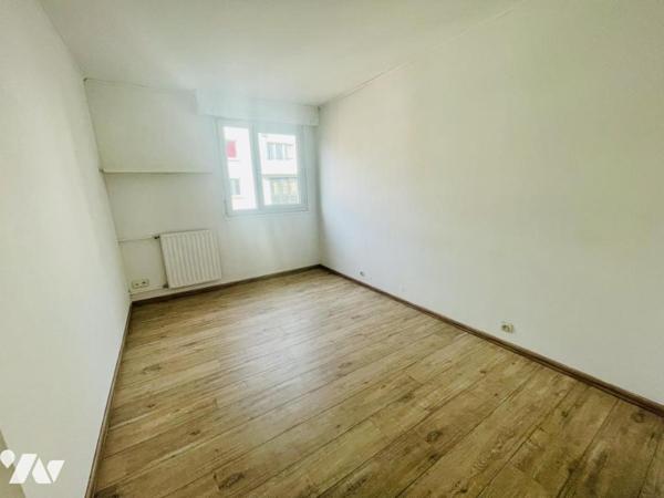 Appartement T4 avec balcon et parking