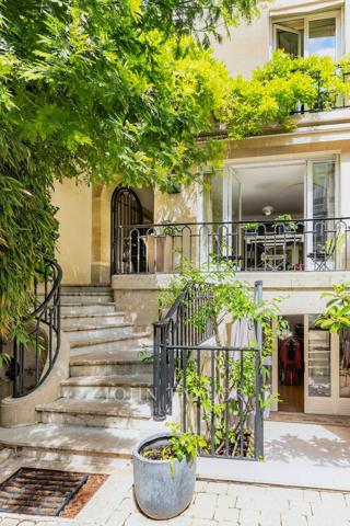Hôtel particulier avec jardin