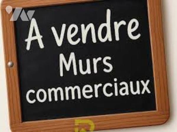 MONT SAINT AIGNAN, à vendre murs commerciaux d'une surface d'~54m².