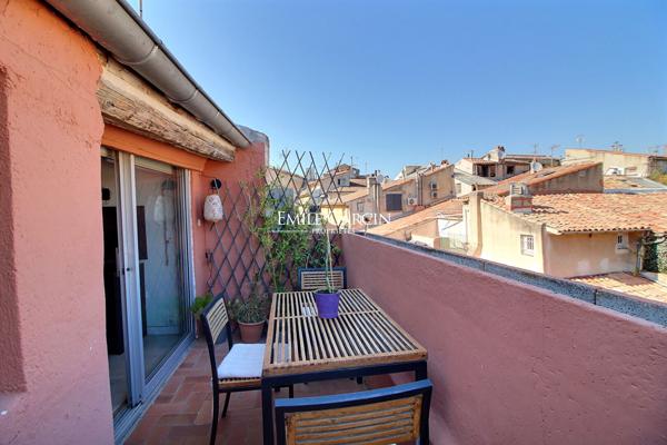 A vendre - Appartement - à Aix-en-Provence - avec terrasse et vue dégagée