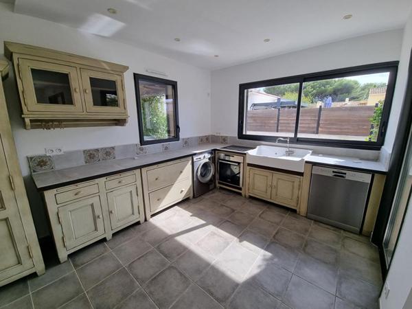 Maison Six Fours Les Plages 6 pièces 153 m2