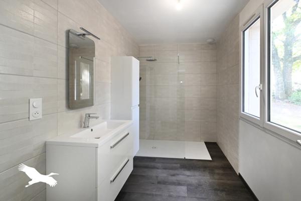Maison à vendre 283 392 € Pérignac 7 p 198 m² DPE C