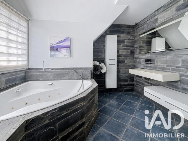 Maison à vendre 7 pièces 154 m² Ozoir-la-Ferrière