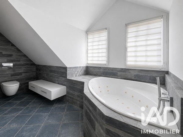 Maison à vendre 7 pièces 154 m² Ozoir-la-Ferrière