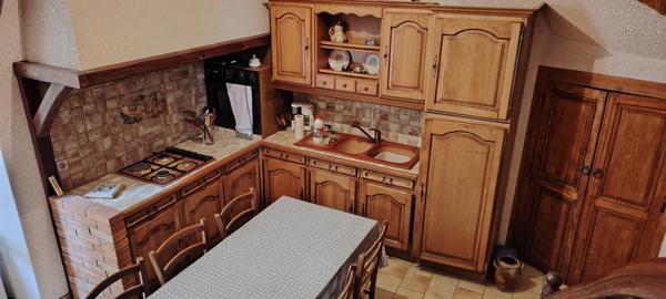 Maison à vendre ensemble de deux logements centre d'airvault (79)