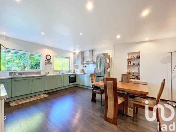 Maison traditionnelle 6 pièces de 116 m² à Chalifert (77144)