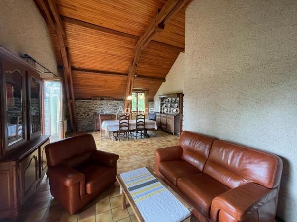 Maison - Oloron-sainte-marie - Réf.:205322 PROXIMITE OLORON - BEL ENSEMBLE COMPOSE D'UNE MAISON D'HABITATION + GRANGE RENOVEE + GRANGE ATTENANTE AVEC TERRAIN - (BAISSE DE PRIX)