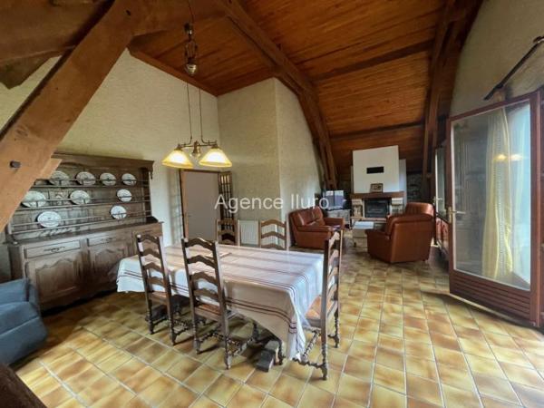 Maison - Oloron-sainte-marie - Réf.:205322 PROXIMITE OLORON - BEL ENSEMBLE COMPOSE D'UNE MAISON D'HABITATION + GRANGE RENOVEE + GRANGE ATTENANTE AVEC TERRAIN - (BAISSE DE PRIX)