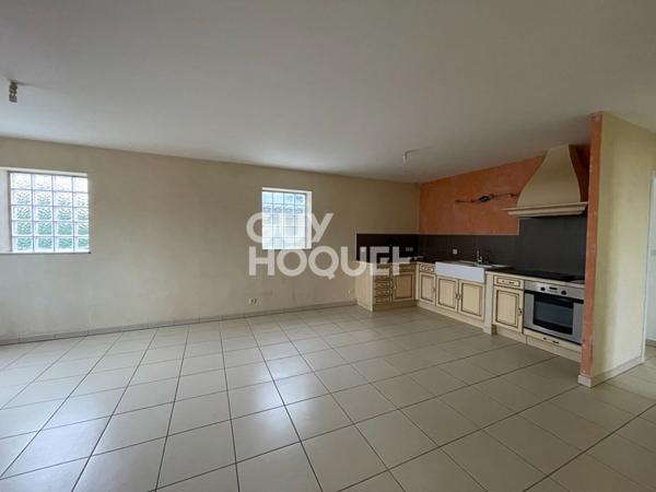 BOURGES - QUARTIER DE LA SALLE D'ARME