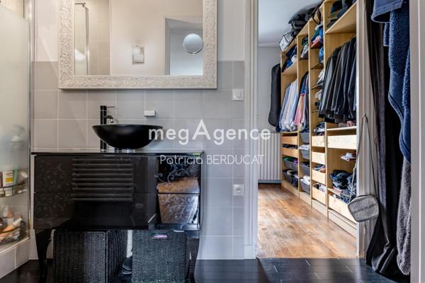 Maison à Le Perreux-sur-Marne, 94170 - 11 pièces 252m²