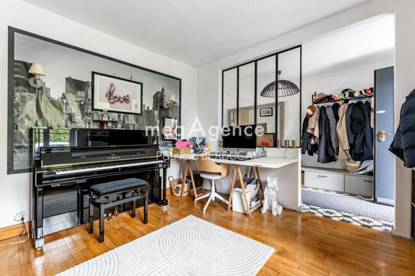 Maison à Le Perreux-sur-Marne, 94170 - 11 pièces 252m²