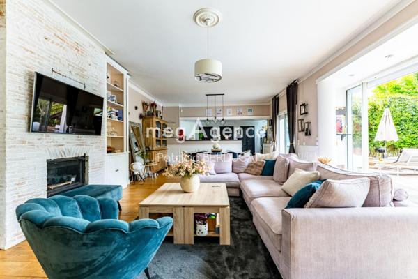 Maison à Le Perreux-sur-Marne, 94170 - 11 pièces 252m²