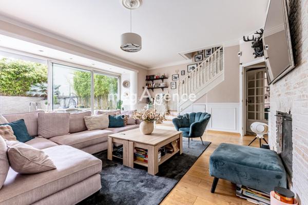 Maison à Le Perreux-sur-Marne, 94170 - 11 pièces 252m²