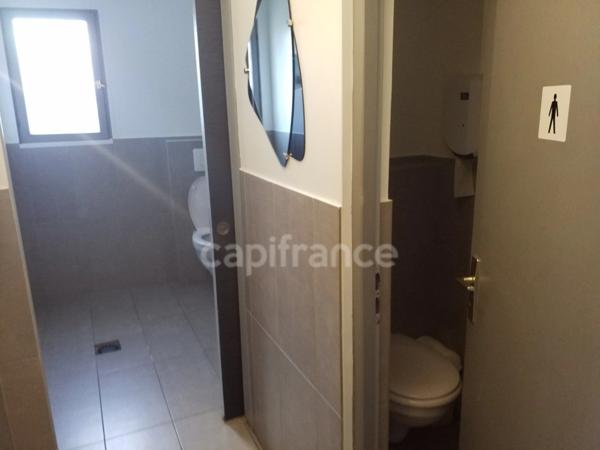 À LOUER – LOCAL COMMERCIAL 121 m² – EMPLACEMENT N°1 – CŒUR DE SORÈDE (66)