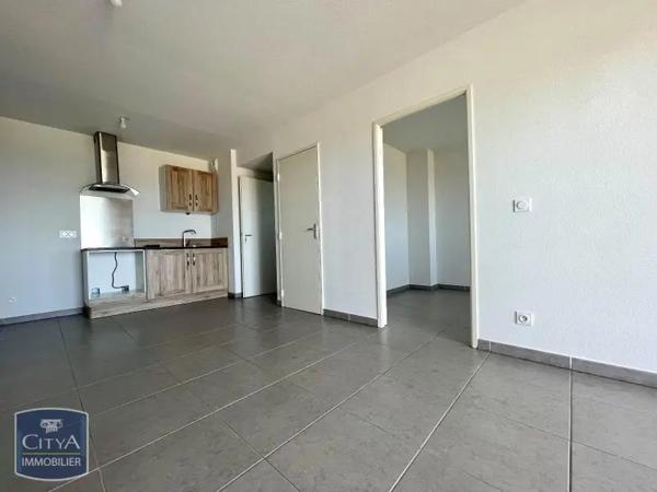 Appartement à louer 2 pièces 38.95m² Béziers (34500)