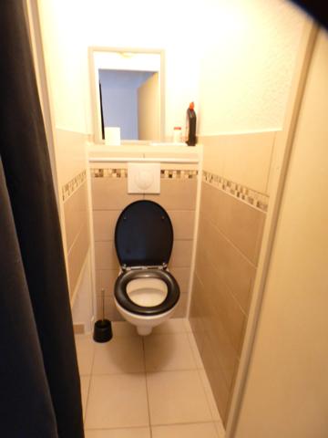 Pinède. Studio cabine loggia avec jardin