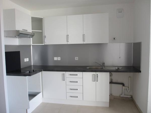LOCATION T2 - QUARTIER JONQUIERES