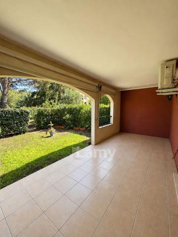 Appartement t3 avec loggia - garage et cave - piscines et tennis
