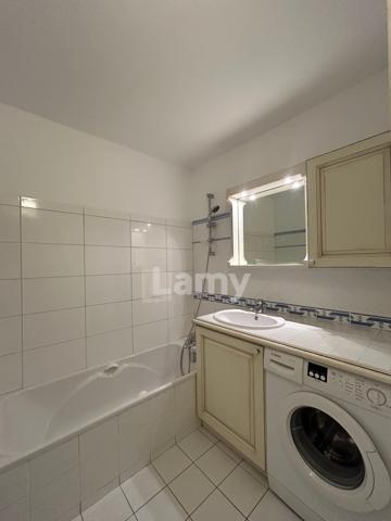 Appartement t3 avec loggia - garage et cave - piscines et tennis