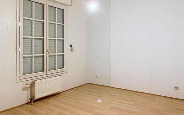 Maison à vendre    6 pièces • 144,57 m2 Issy-les-Moulineaux