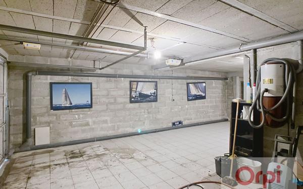 Maison à vendre    6 pièces • 144,57 m2 Issy-les-Moulineaux