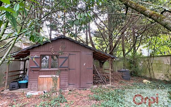 Maison à vendre    6 pièces • 144,57 m2 Issy-les-Moulineaux