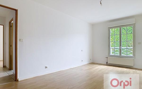 Maison à vendre    6 pièces • 144,57 m2 Issy-les-Moulineaux