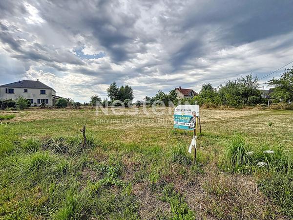 Terrain constructible à vendre de 1890 m² - Chanteix