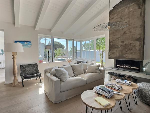 Superbe maison d’architecte avec piscine Loix