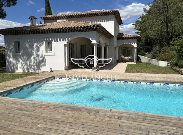 MAISON D'ARCHITECTE-4 CHAMBRES-PISCINE-DOUBLE GARAGE-PARCELLE ARBOREE DE 940 M2