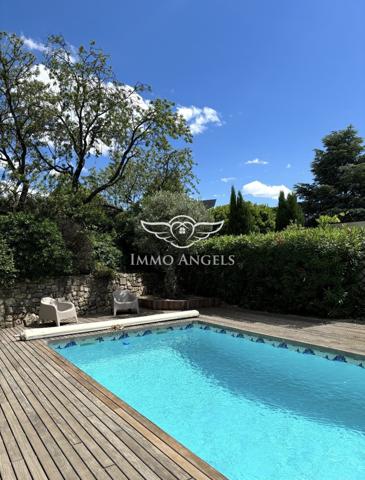 MAISON D'ARCHITECTE-4 CHAMBRES-PISCINE-DOUBLE GARAGE-PARCELLE ARBOREE DE 940 M2