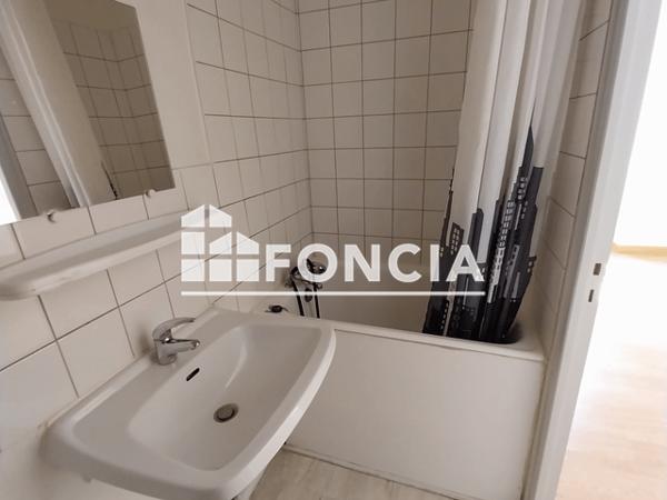 Location Studio 21 m² - 73/75 rue des Granges Besançon 25000
