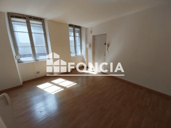 Location Studio 21 m² - 73/75 rue des Granges Besançon 25000