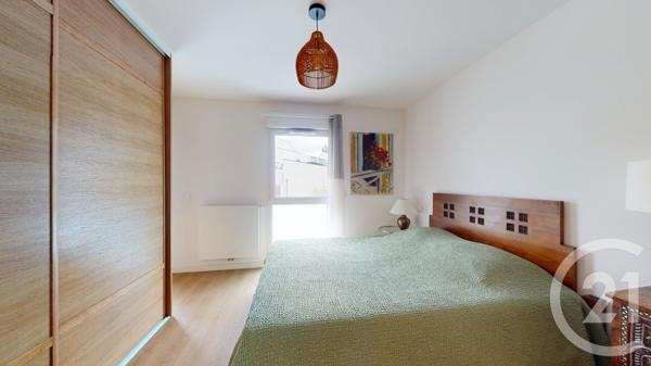 Appartement F4 à vendre  4 pièces - 102 m 2   BAYONNE  - 64