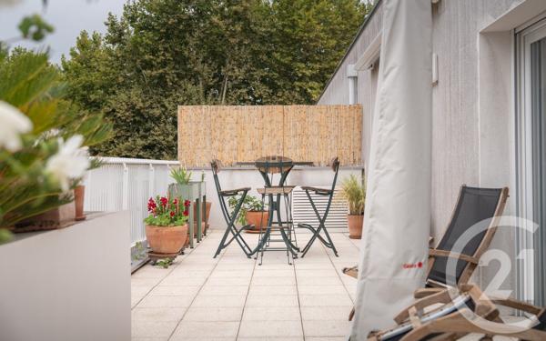 Appartement F4 à vendre  4 pièces - 102 m 2   BAYONNE  - 64