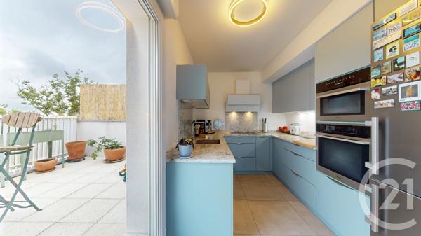 Appartement F4 à vendre  4 pièces - 102 m 2   BAYONNE  - 64
