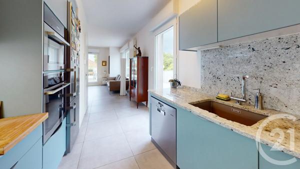 Appartement F4 à vendre  4 pièces - 102 m 2   BAYONNE  - 64
