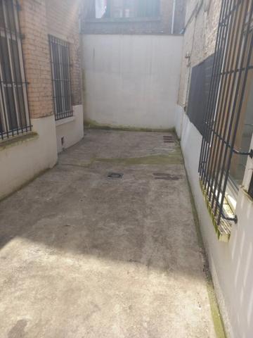 Location                                                      Local commercial
                        
                     2 pièces                      50 m2                     à Hénin-Beaumont