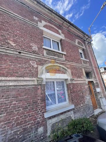 Vente                                                      Maison
                        
                     4 pièces                      78 m2                     à La Fère