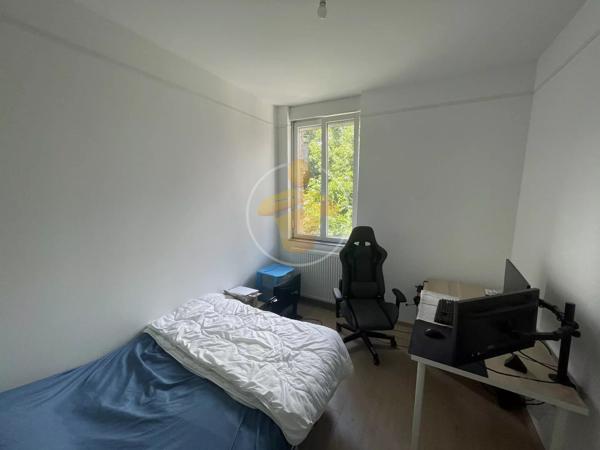 Vente                                                      Maison
                        
                     4 pièces                      78 m2                     à La Fère