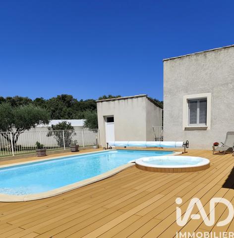 Maison à vendre 6 pièces 130 m² Aujargues