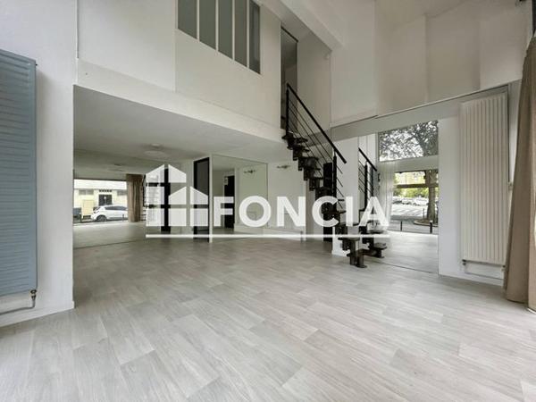 Location Local commercial 2 pièces 52.4 m² - 10 rue Deurbroucq Nantes 44000