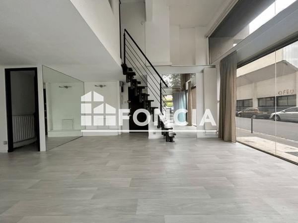 Location Local commercial 2 pièces 52.4 m² - 10 rue Deurbroucq Nantes 44000