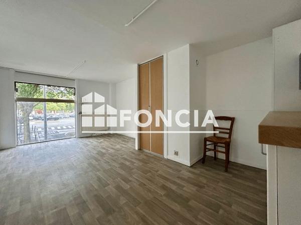 Location Local commercial 2 pièces 52.4 m² - 10 rue Deurbroucq Nantes 44000