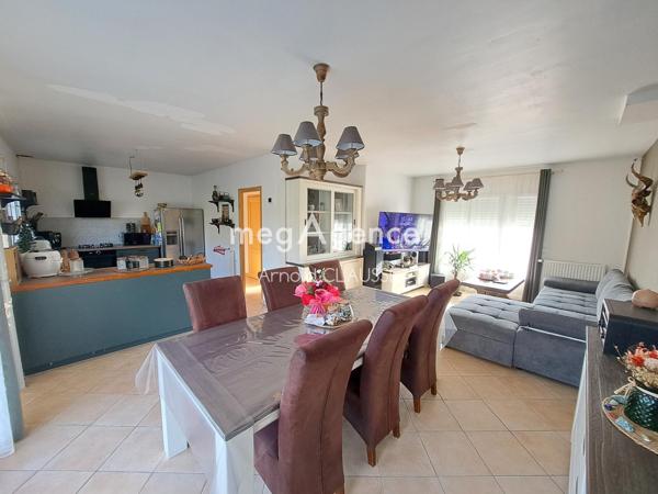 Maison à AUXI-LE-CHATEAU, 62390 - 6 pièces 135m²