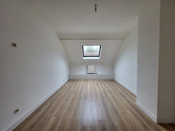 Saint Hilaire Saint Florent (49400) - Maison familiale 6 chambres et jardin clos