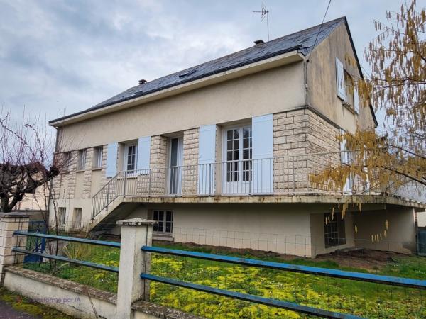Saint Hilaire Saint Florent (49400) - Maison familiale 6 chambres et jardin clos