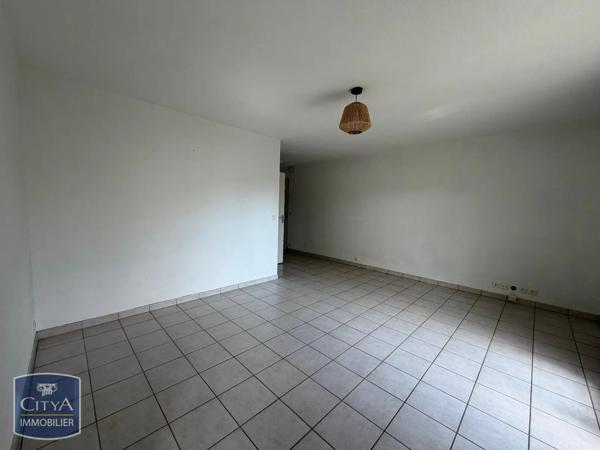 Appartement à louer 2 pièces 49.09m² Bellerive-sur-Allier (03700)