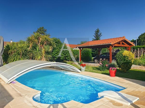 Maison avec piscine sur 1200 m2 de terrain clos